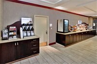 Фото Holiday Inn Express Hotel & Suites Grand Rapids-North, an Ihg Hotel