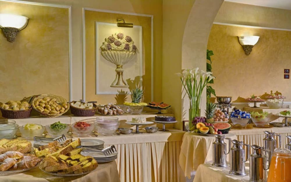 Фото Hotel Corona d’Italia in Florence