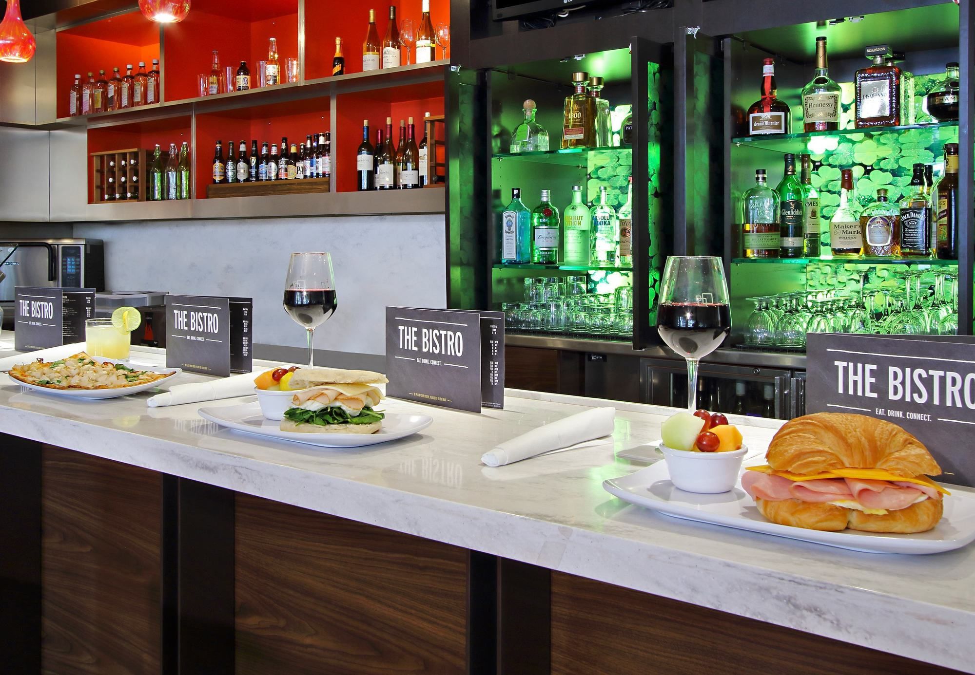 Фото Courtyard by Marriott Oakland Downtown