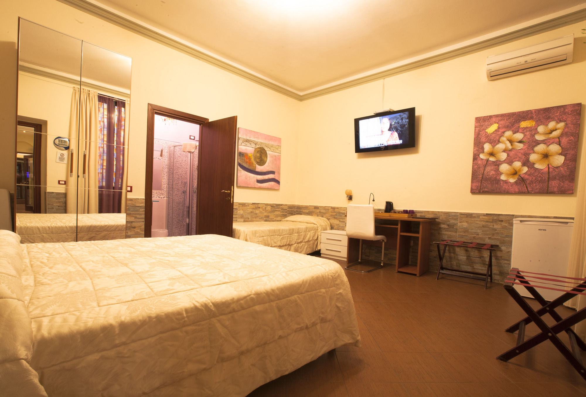 Фото Hotel Ester