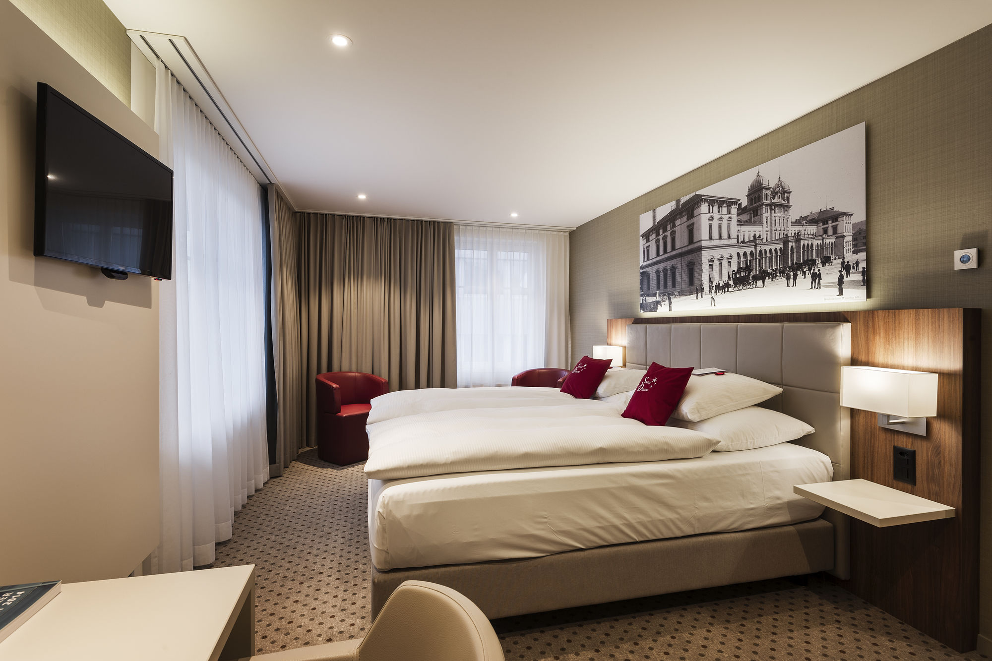 Фото отеля 2