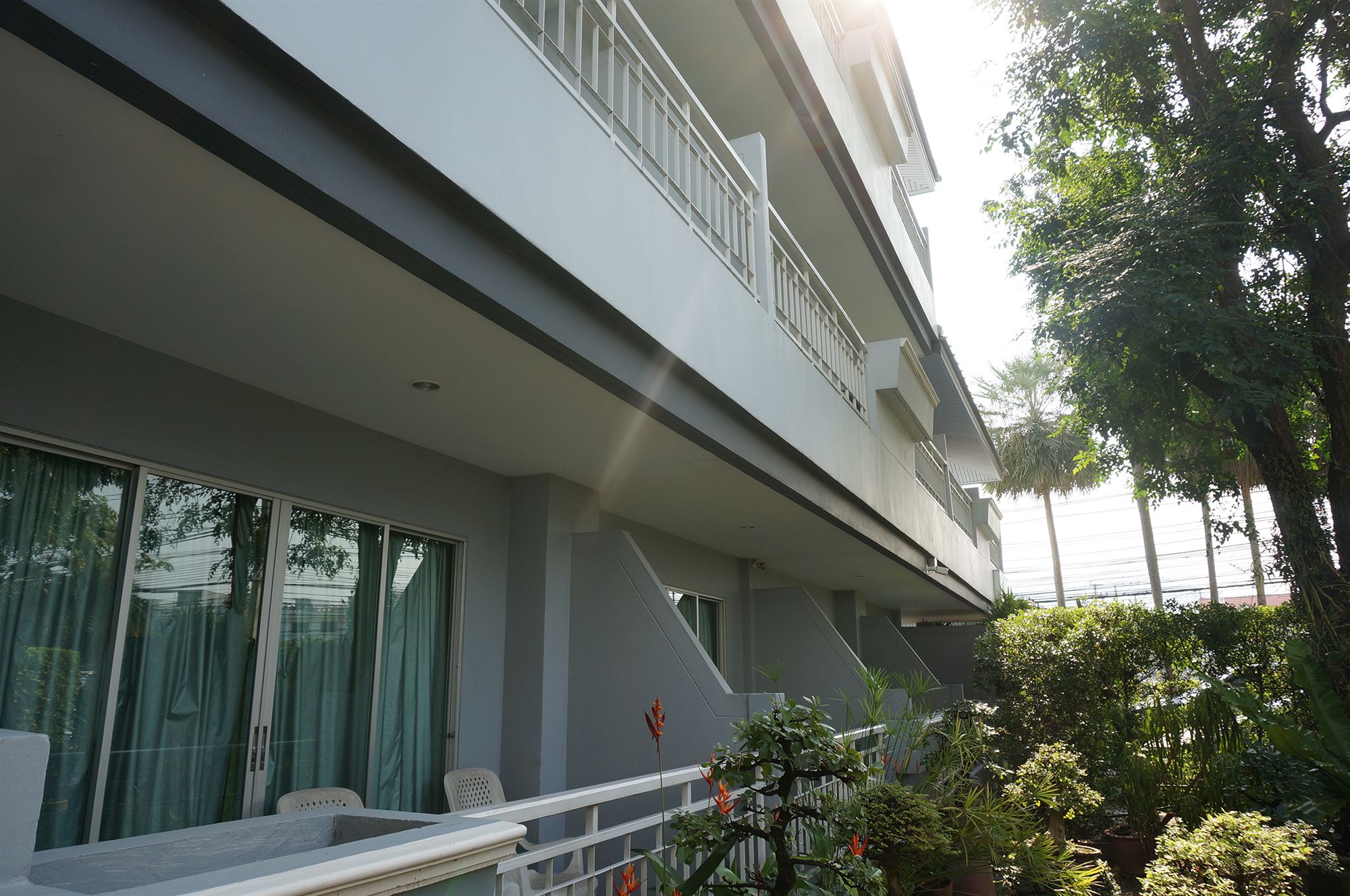 Фото Baan Suksiri Hotel