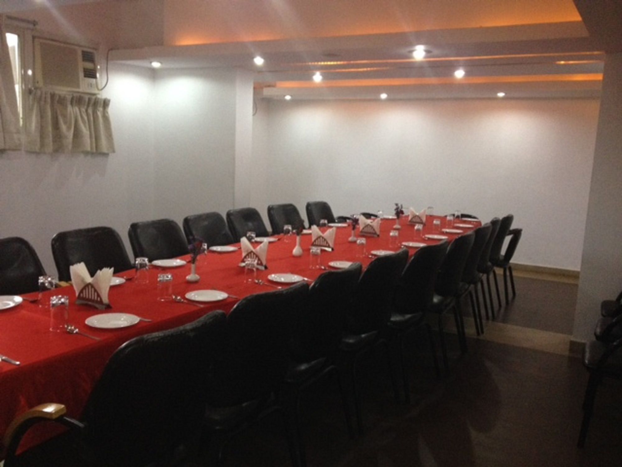 Фото Hotel Grand Bee