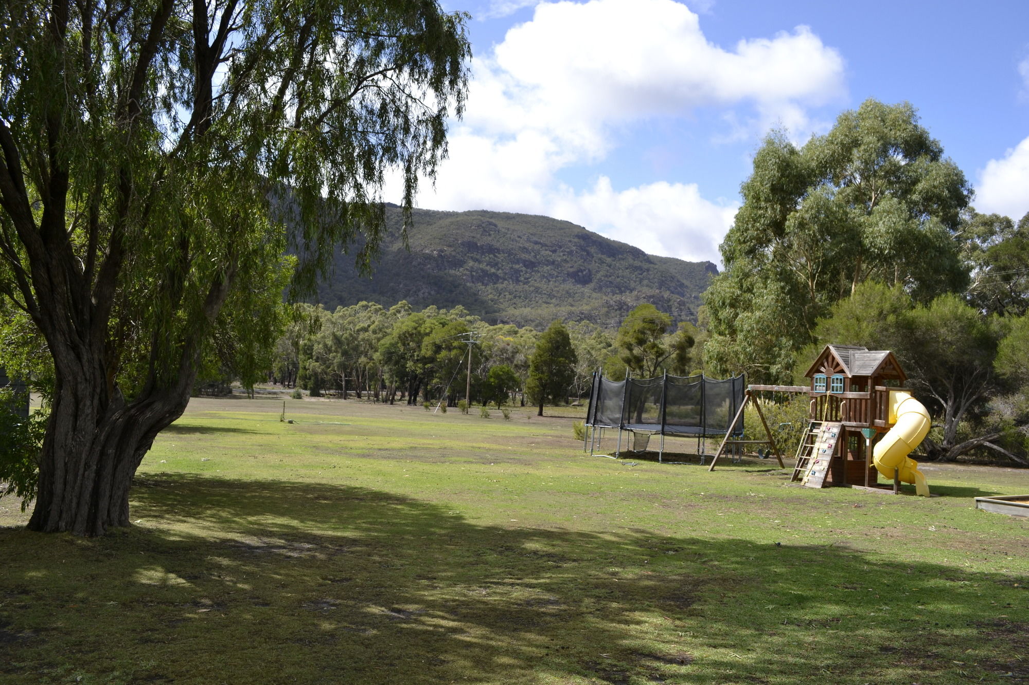 Фото The Grampians Motel