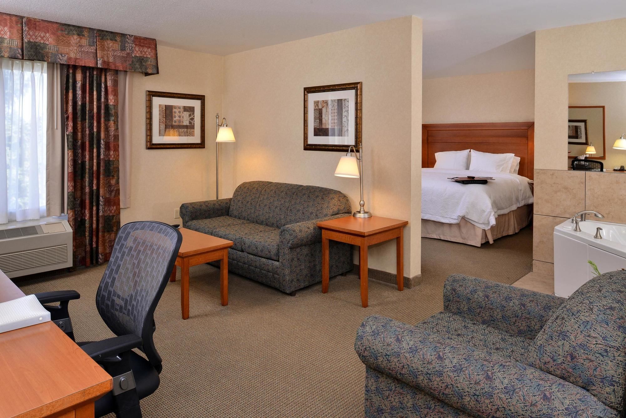 Фото Hampton Inn Idaho Falls At the Mall