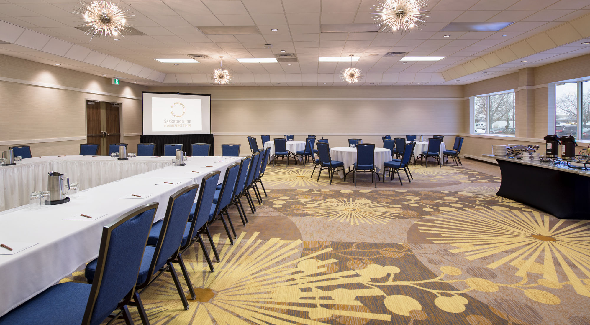 Фото Saskatoon Inn & Conference Centre