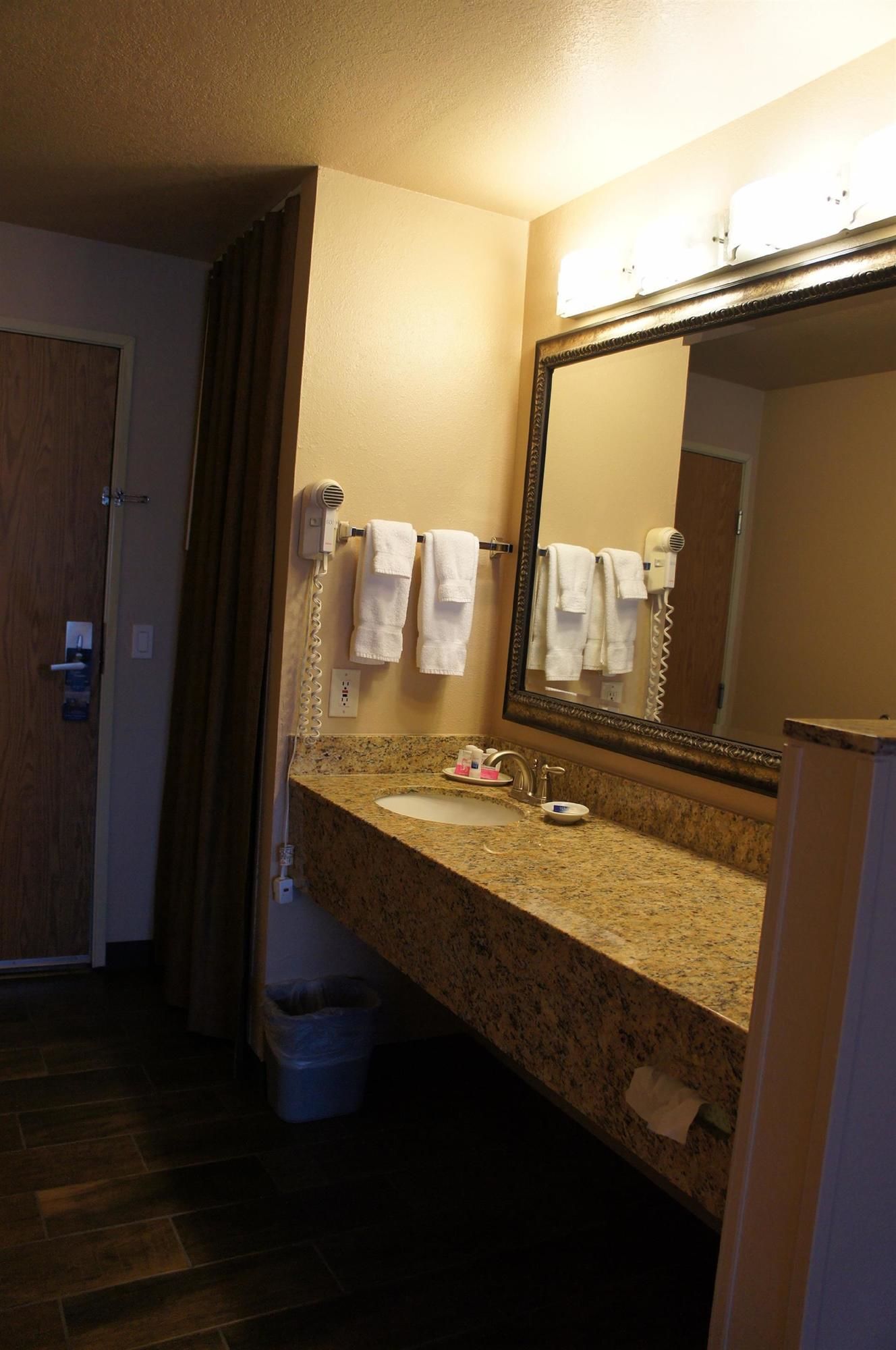 Фото Best Western Plus Yakima Hotel