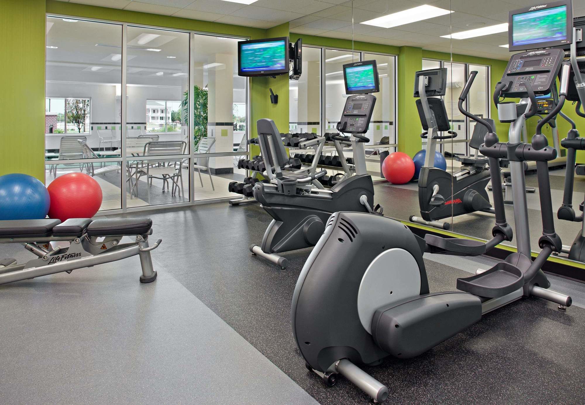 Фото Fairfield Inn & Suites by Marriott Wichita Downtown