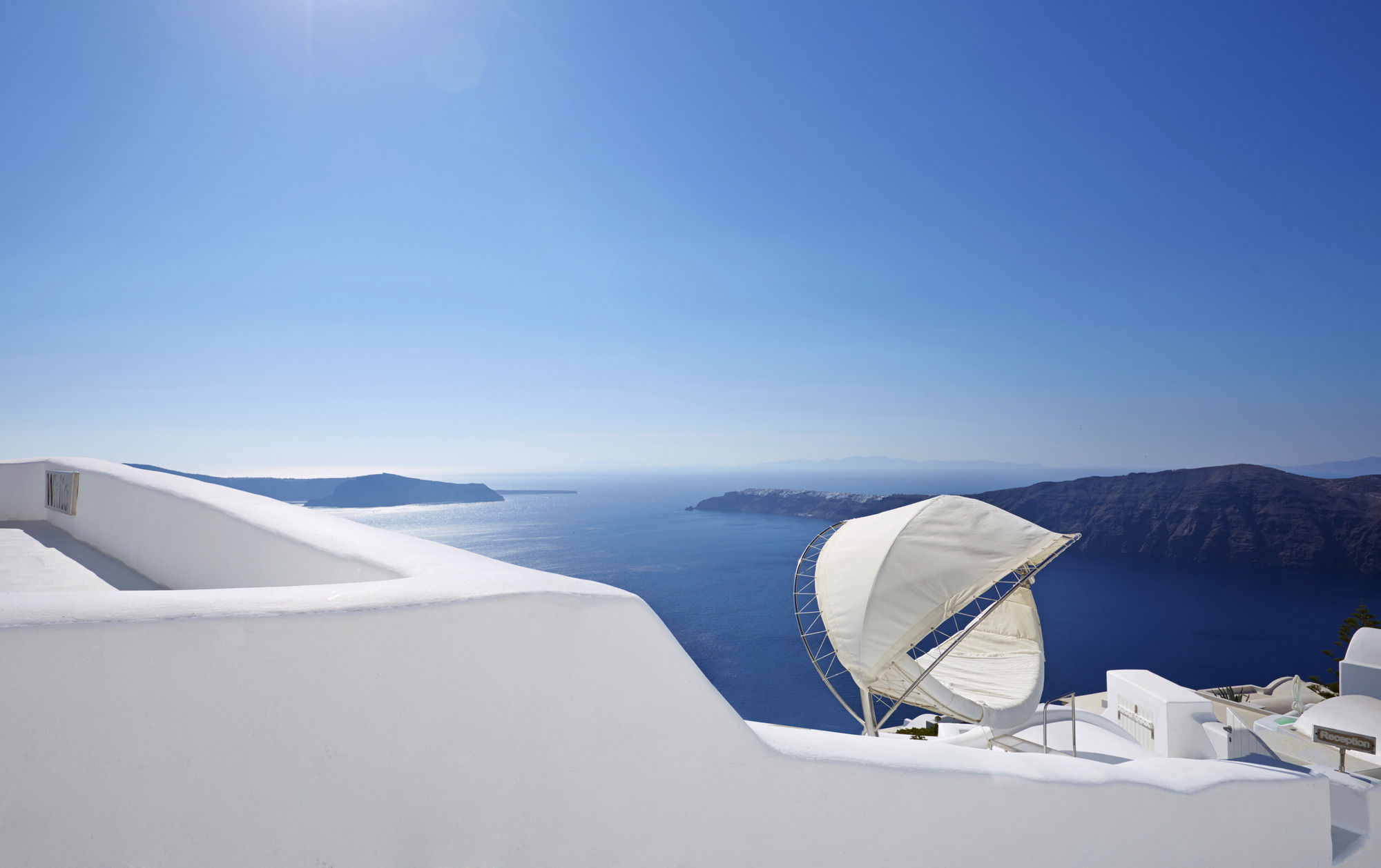 Фото White Santorini