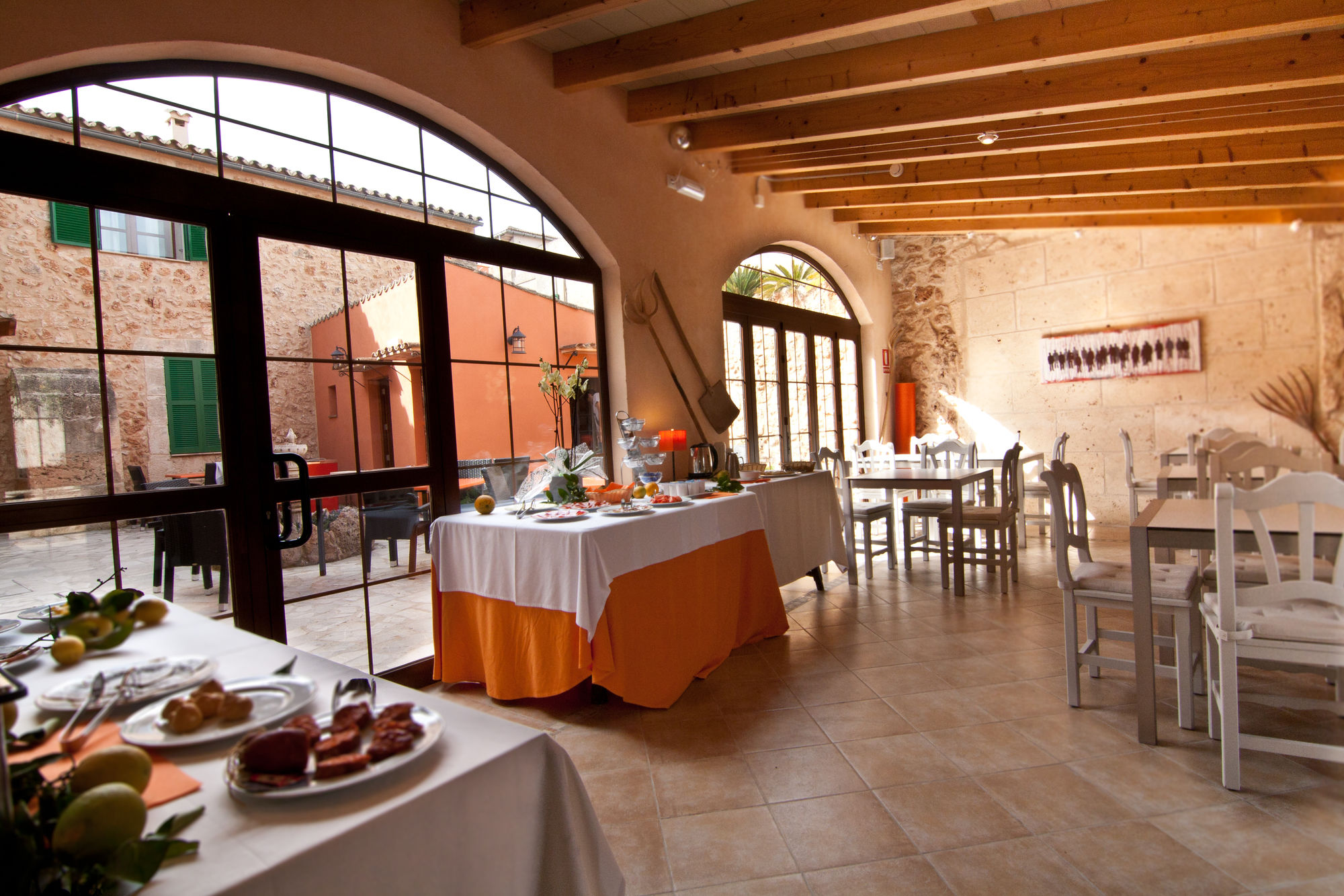 Фото Petit Hotel Algaida