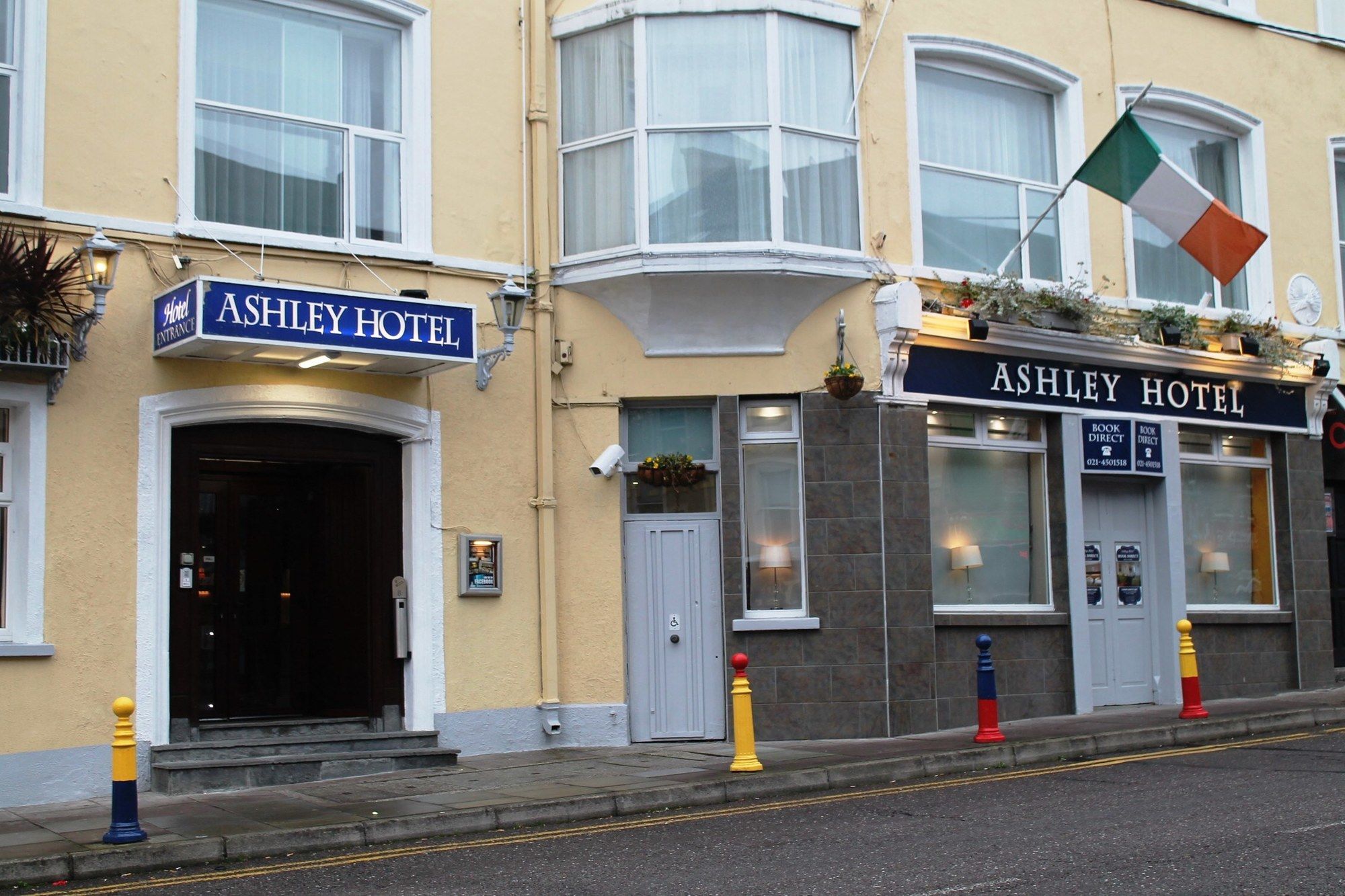 Фото отеля 1