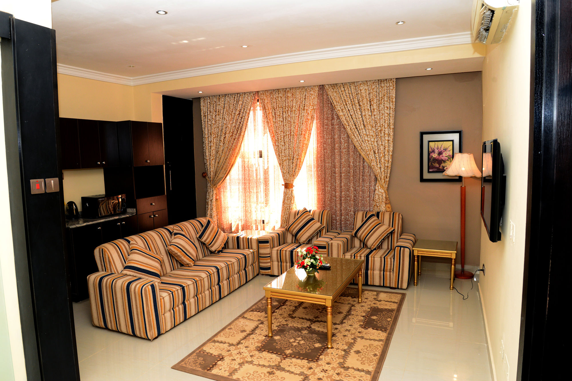 Фото Stonehedge Hotel