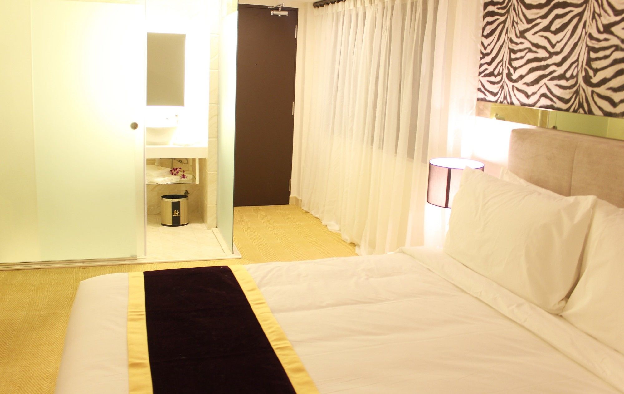 Фото Royce Hotel