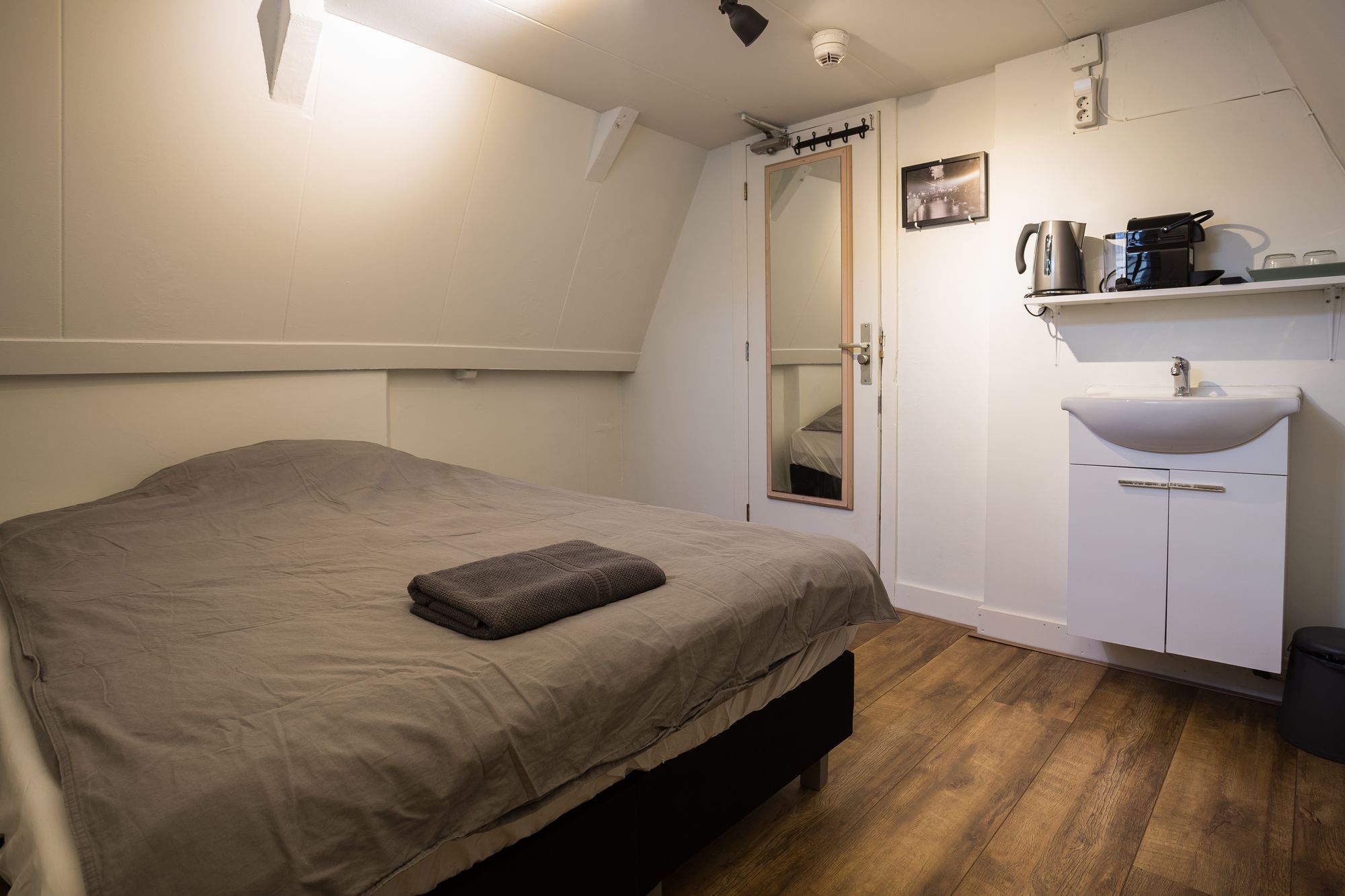 Фото Hotel Canal View