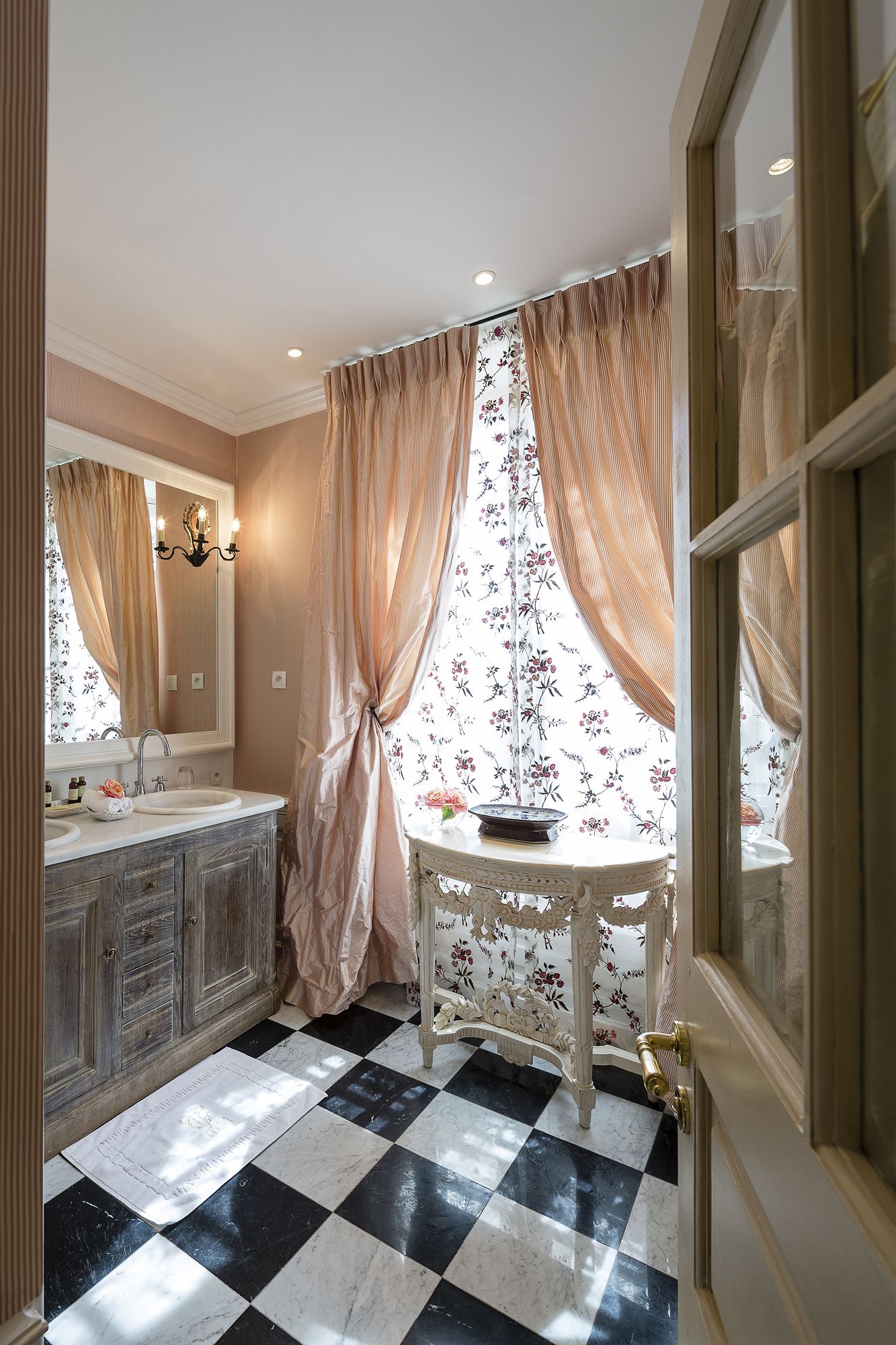 Фото Villa Gallici Hôtel & SPA