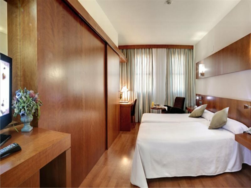 Фото Senator Huelva Hotel