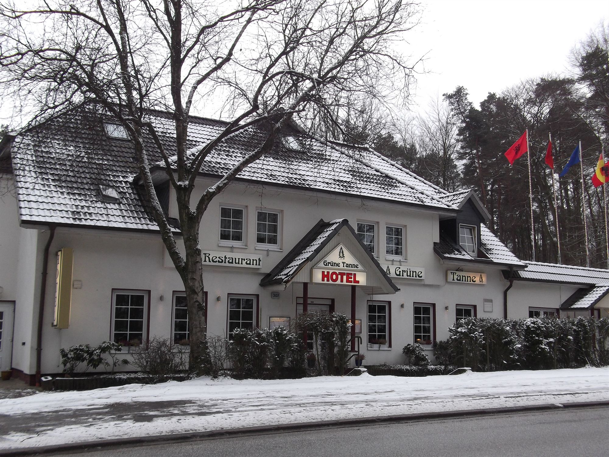 Фото отеля 2