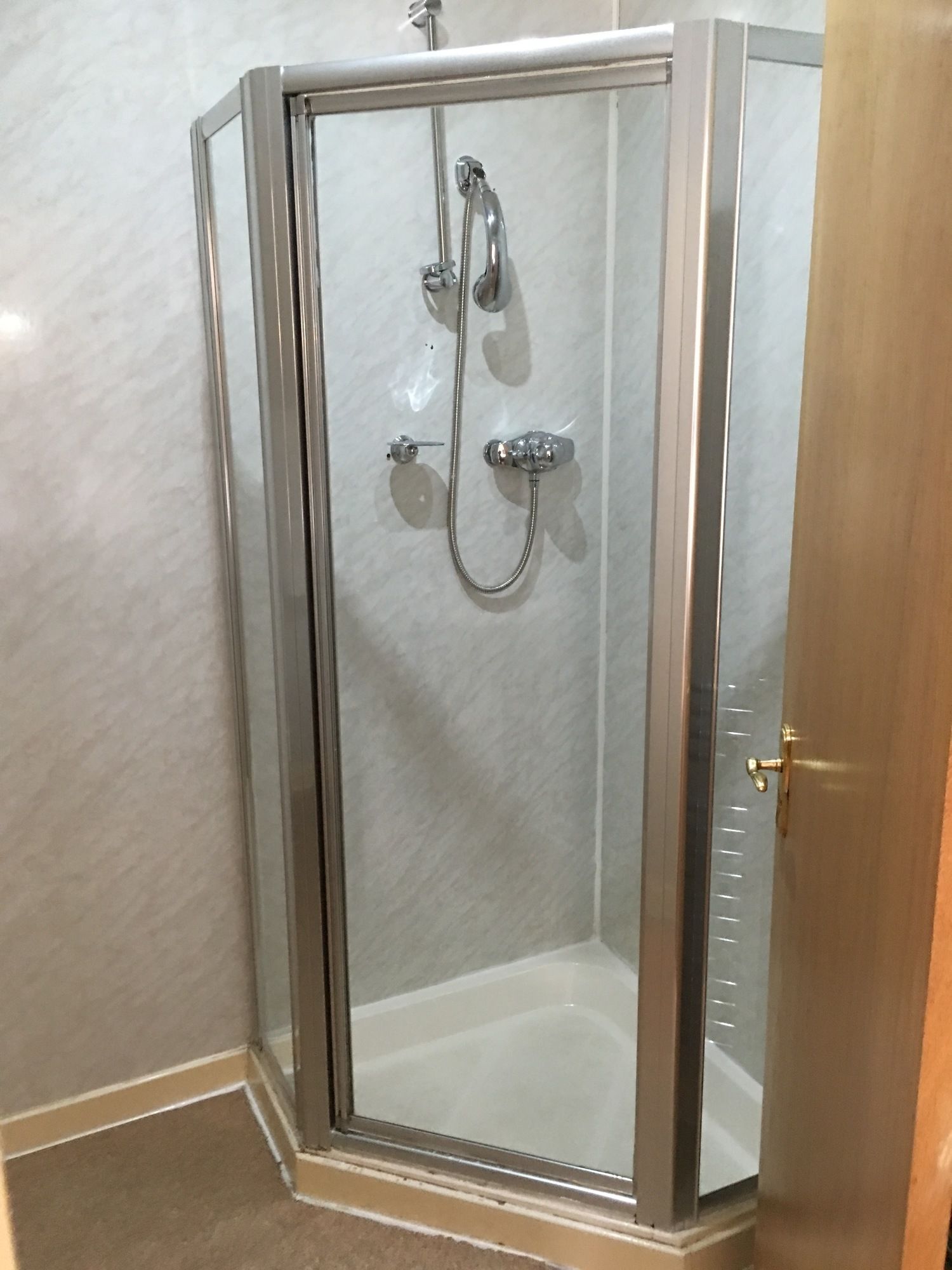 Фото Smiths Hotel