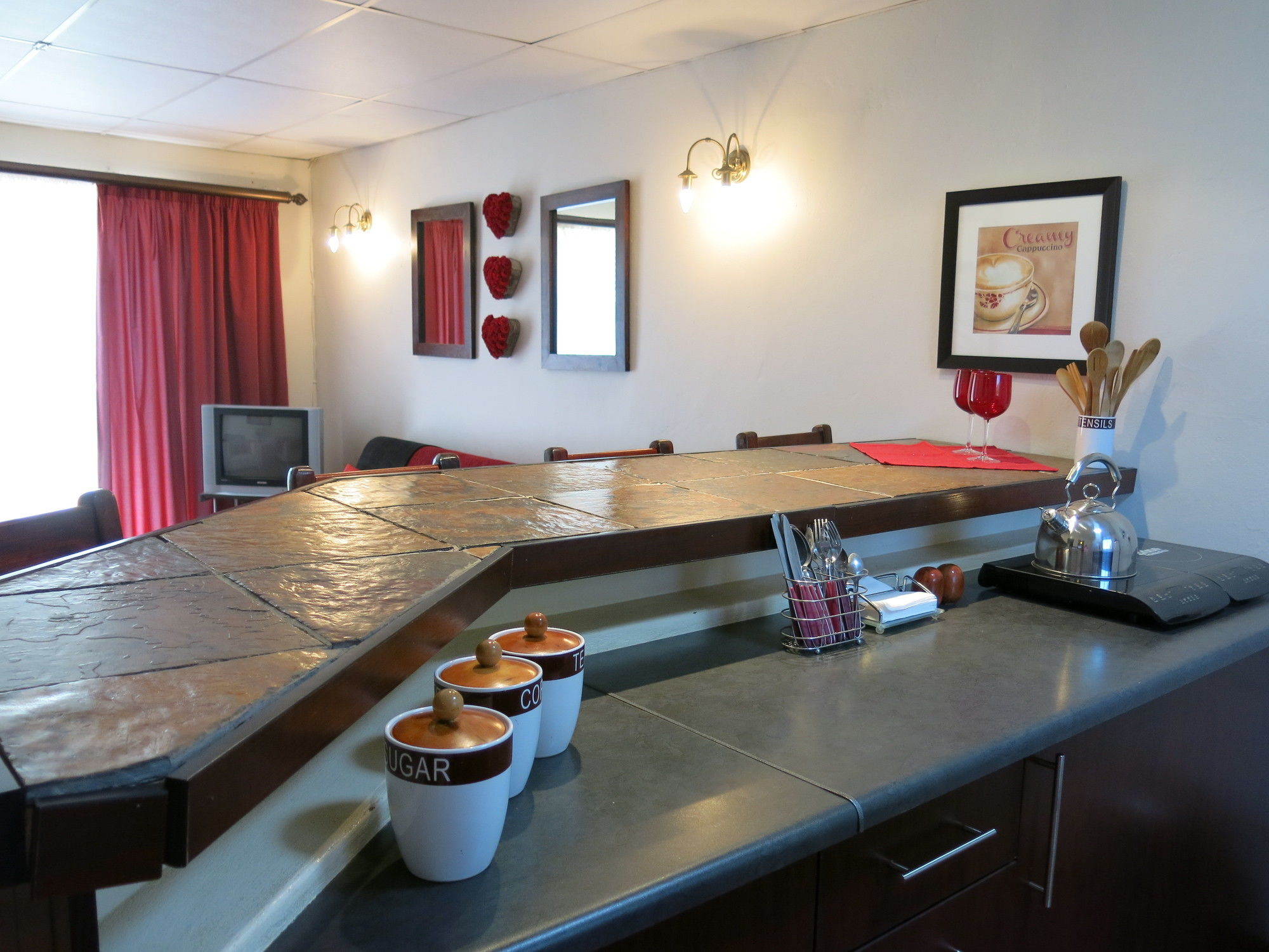 Фото A Cherry Lane Self Catering and B&b