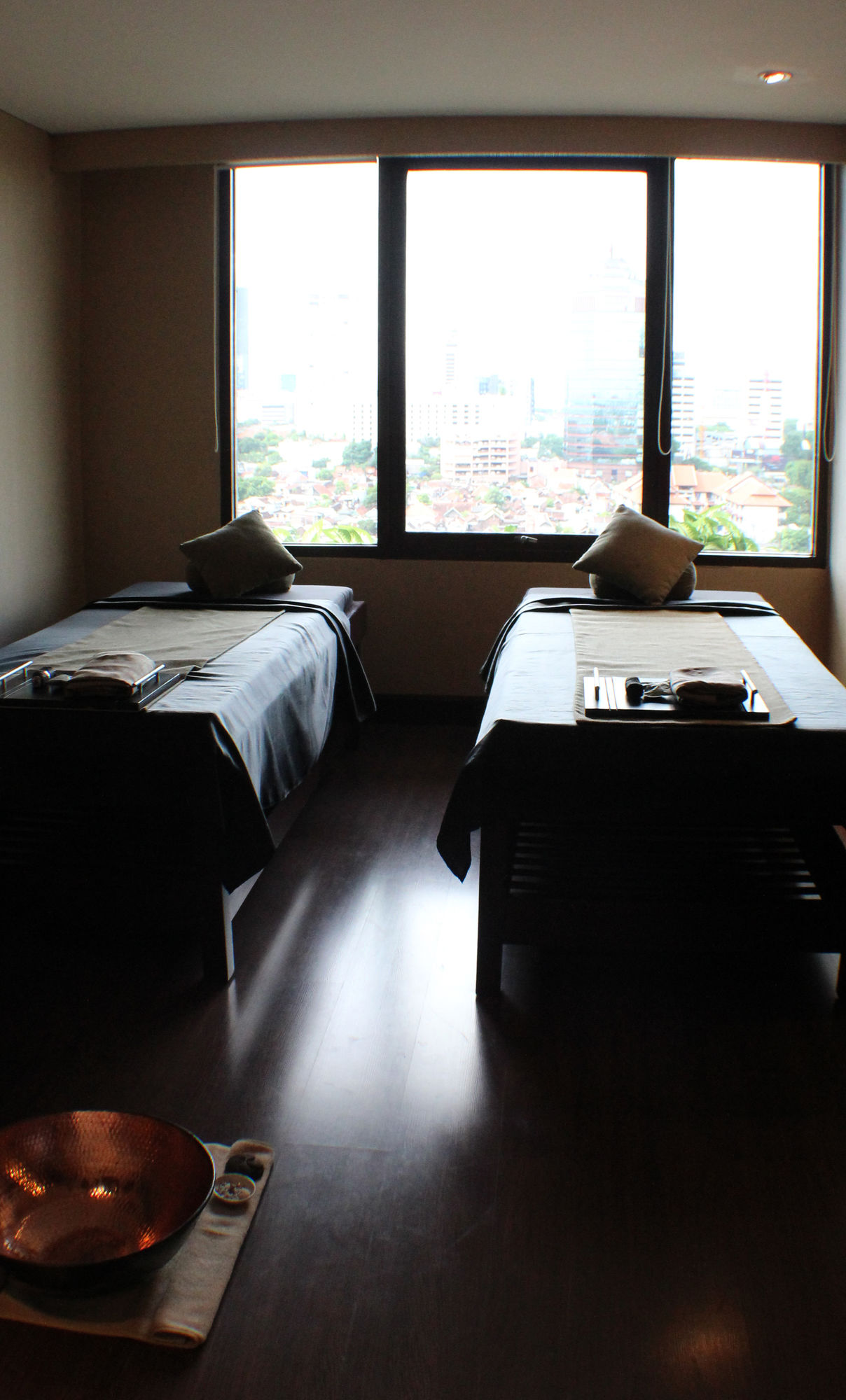 Фото Hotel Santika Pandegiling Surabaya