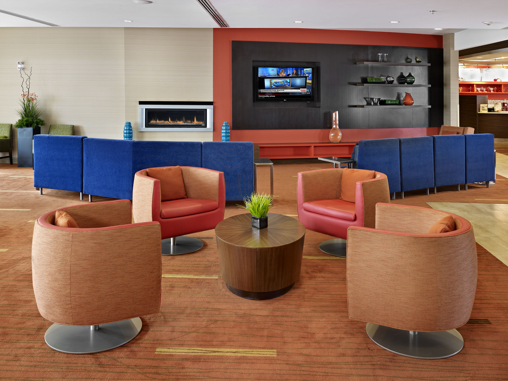 Фото Courtyard by Marriott Edmonton West