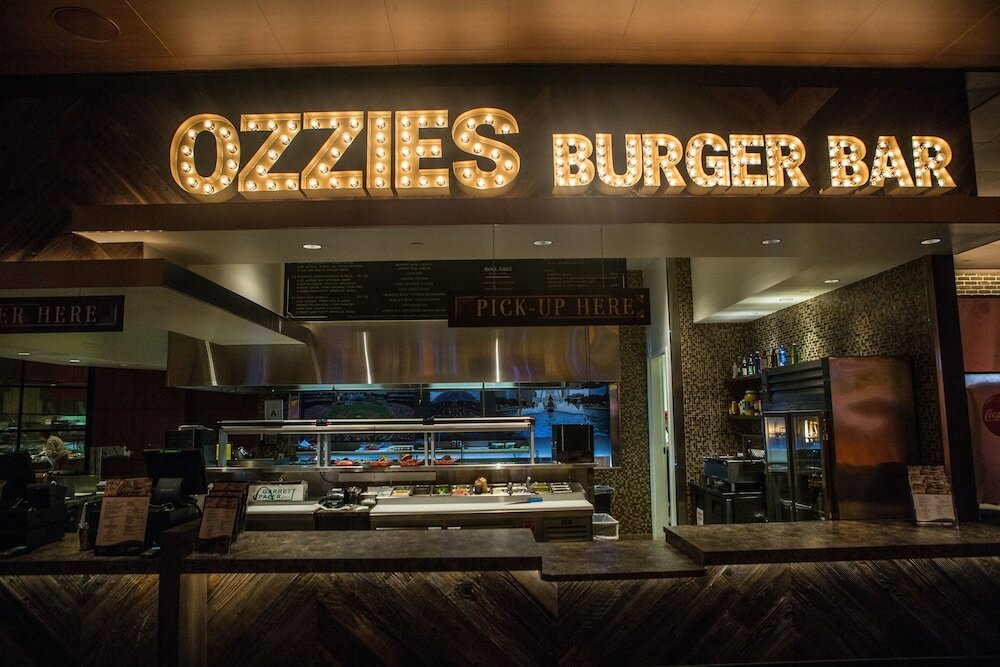 Фото HoteLumiere at the Arch