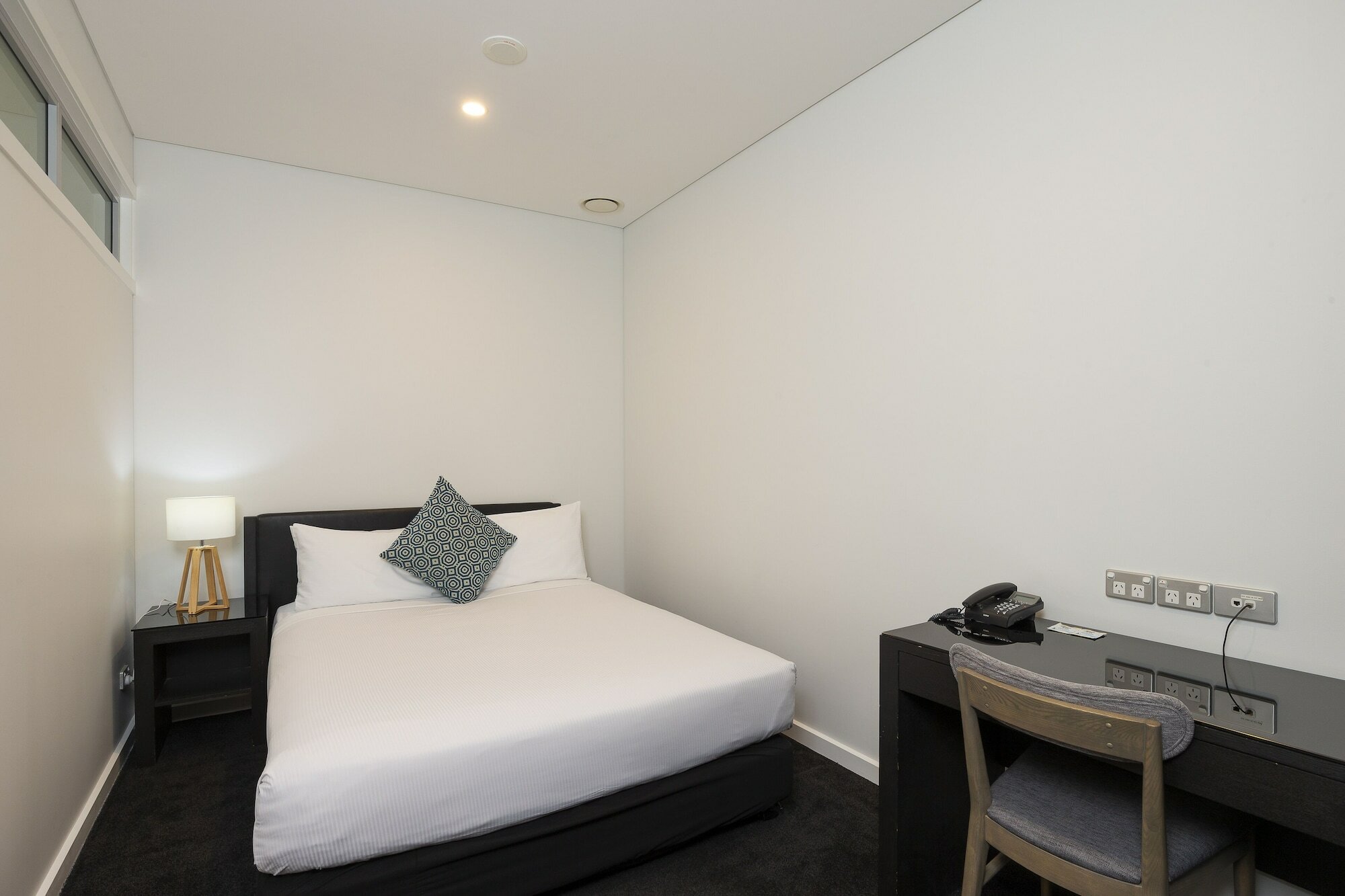 Фото Oaks Auckland Hotel