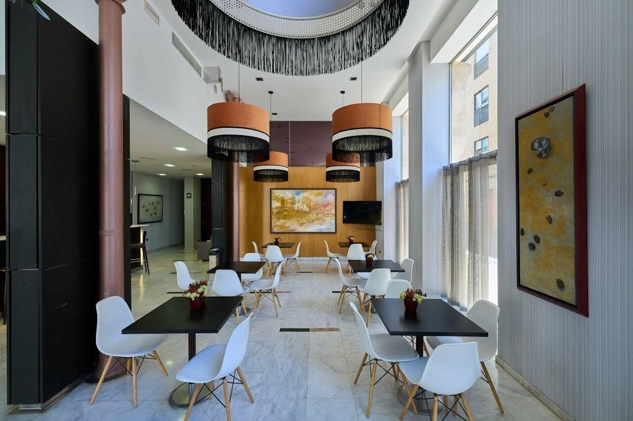 Фото Catalonia El Pilar