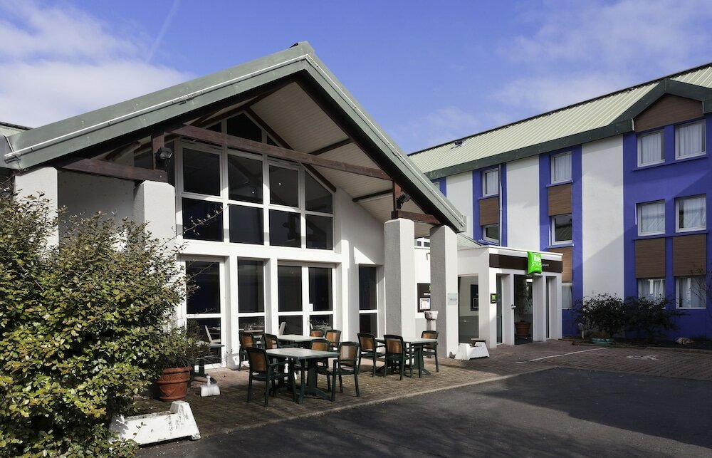 Фото отеля 1