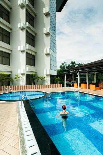 Внешний вид отеля Hotel Horison Ultima Makassar в Макасаре, фото 2