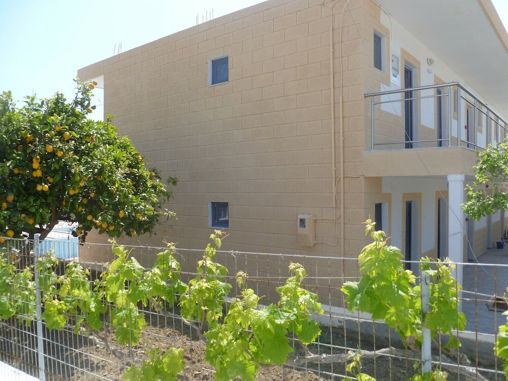 Фото Paraschos Studios