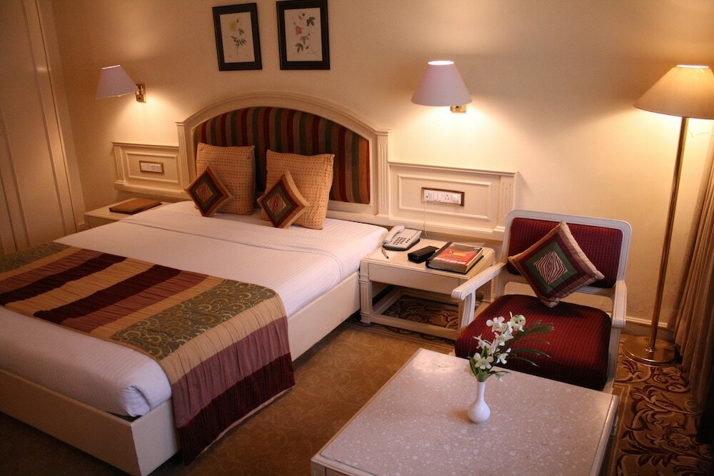 Фото Bawa International