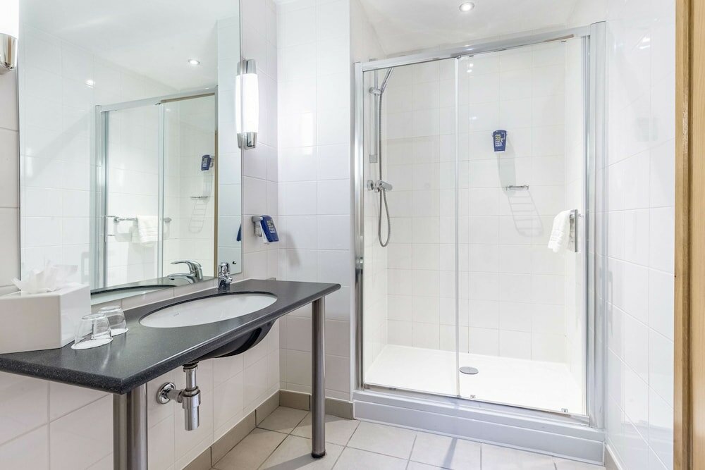 Фото Park Inn by Radisson Peterborough