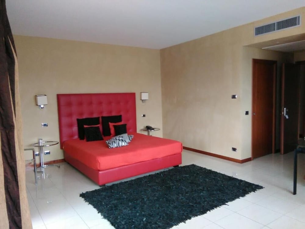 Фото Esperidi Park Hotel