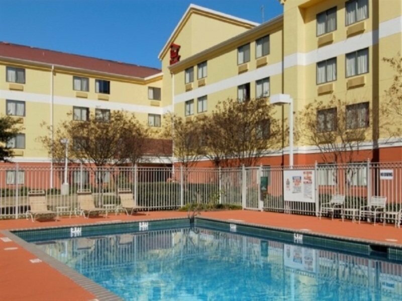 Фото Red Roof Inn Plus+ Austin South