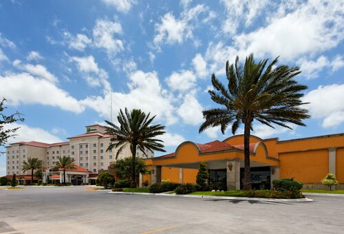 Гостиница Holiday Inn Matamoros