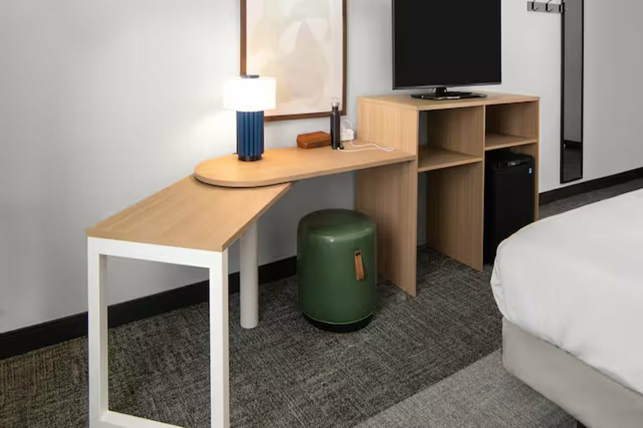 Фото Comfort Inn & Suites Airport