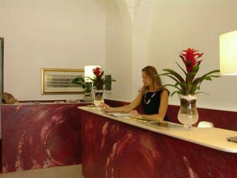 Фото Отель Romalive