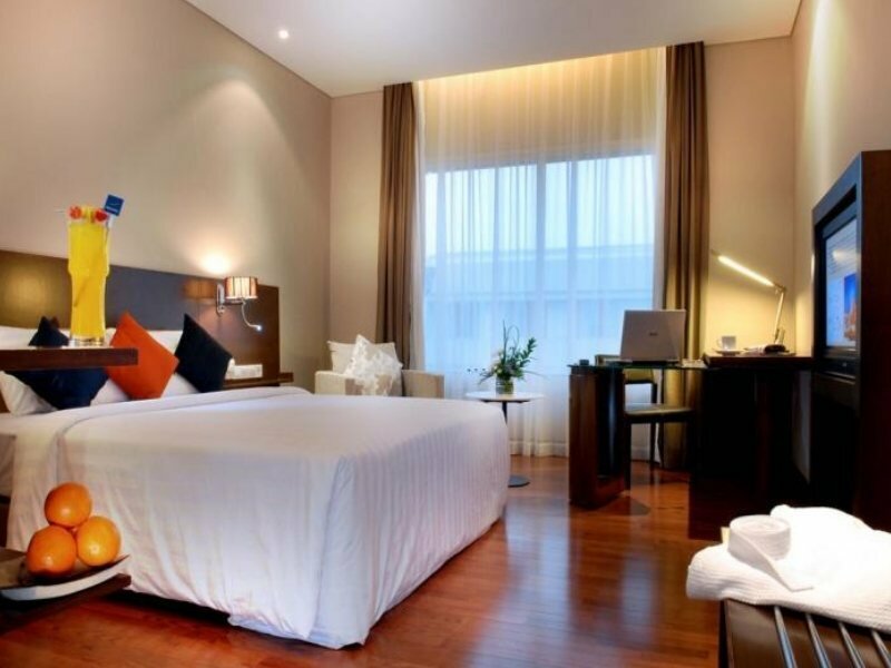 Фото Novotel Jakarta Mangga Dua Square Hotel