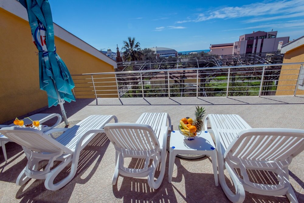 Фото Hotel Pharos