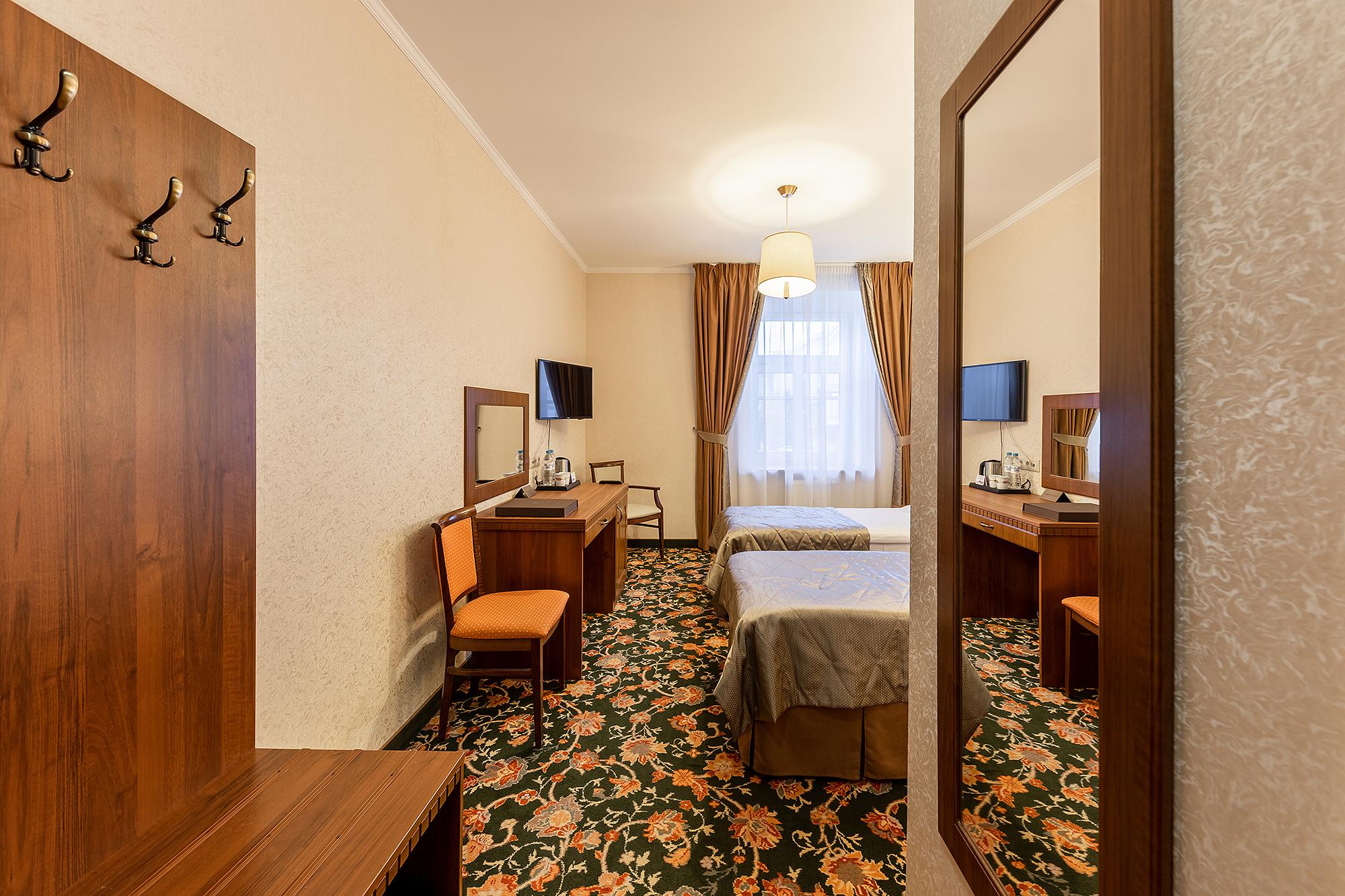 Фото Двор Подзноева, Бизнес корпус