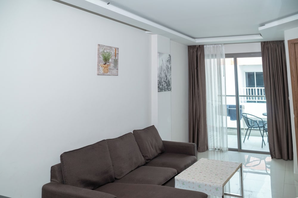 Фото C-View Residence apartments by Apartwell