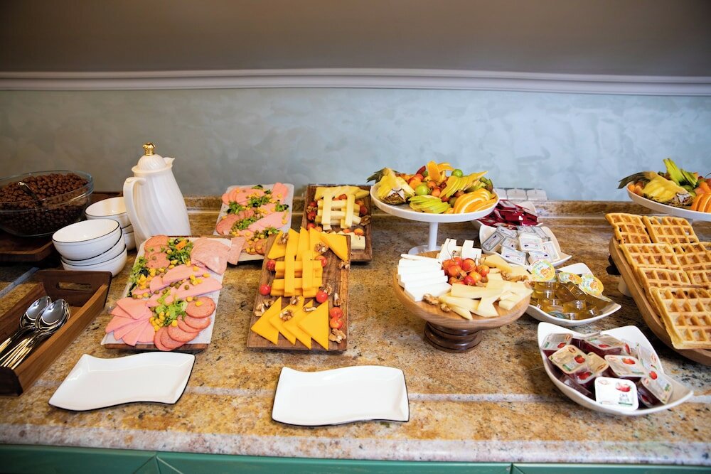 Фото Midway Baku Hotel