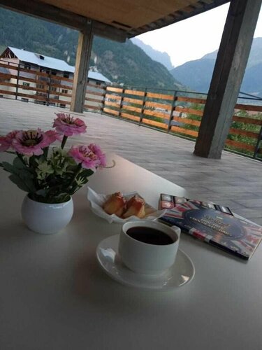 Гостиница Mestia Roots в Самегрело и Земо-Сванети