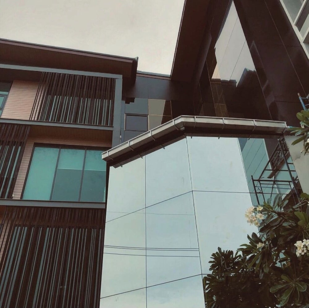 Фото Polkadot Cafe&Hotel