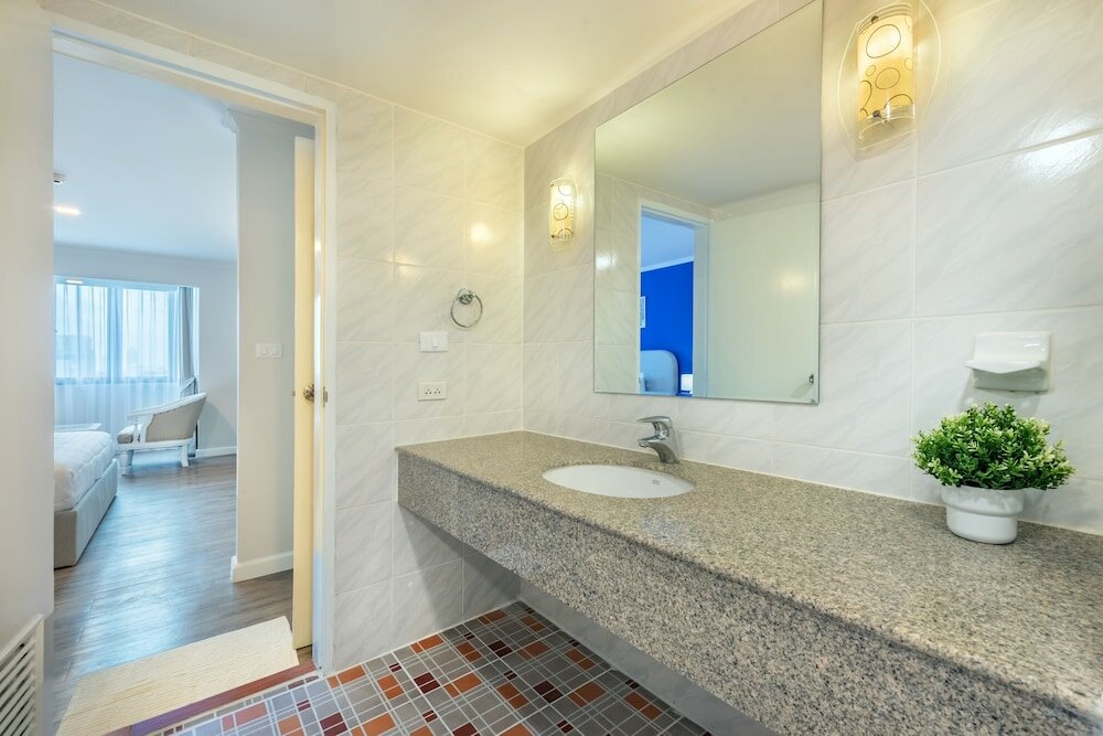 Фото Neom Town Residence