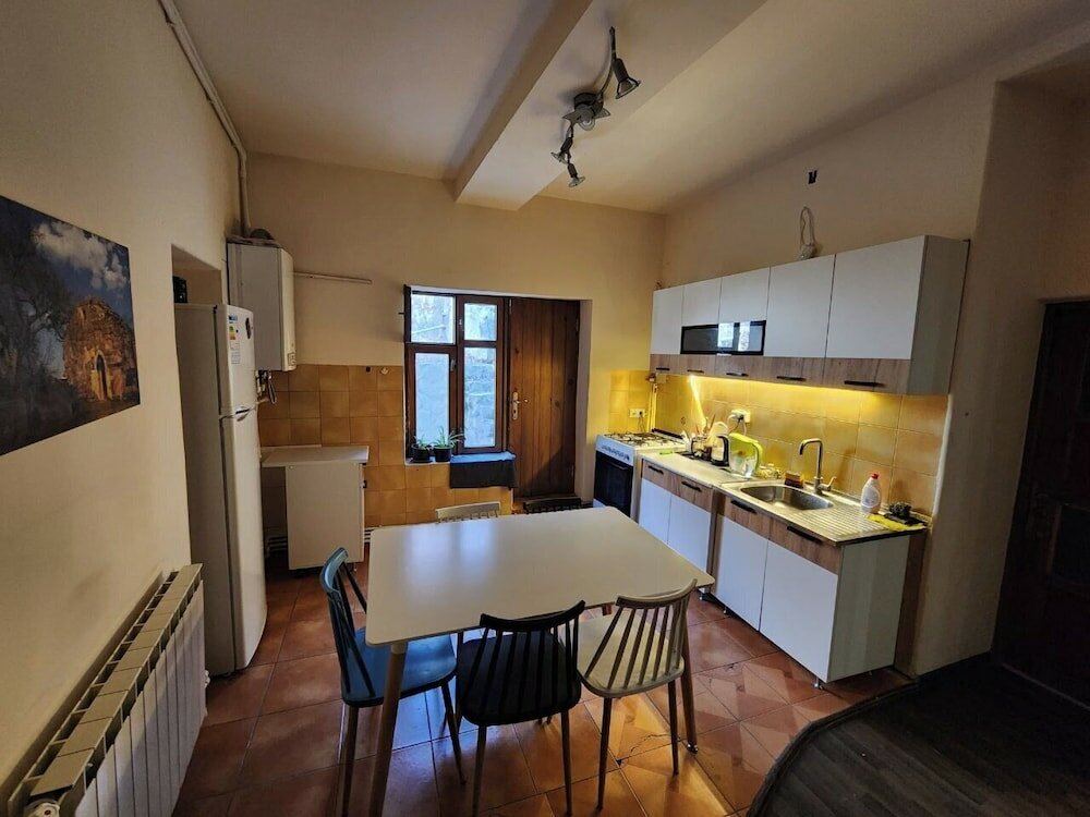 Фото Yoga Home Ретритный центр, гест-хаус и йога-студия в Ереване