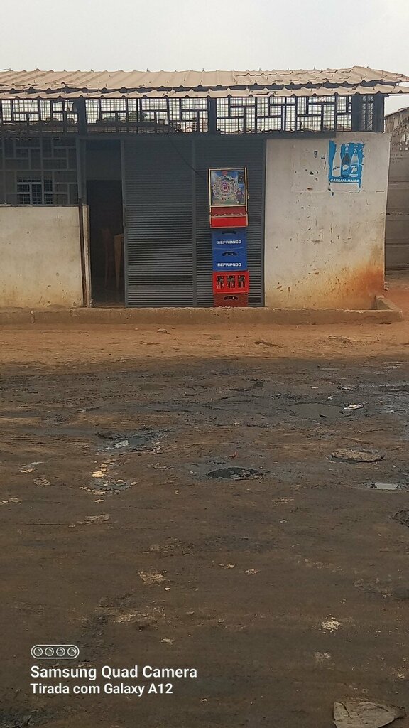 Bar, pub Bar, Loanda, photo