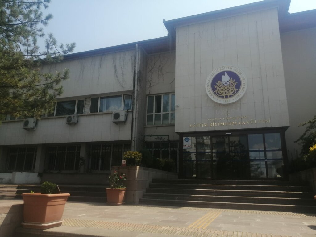 كلية، جامعة Ankara University Faculty of Educational Sciences ، أنقرة، صورة
