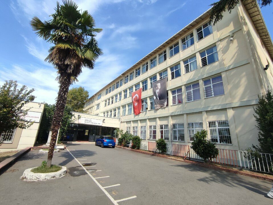 Lyceum Uskudar Zeynep Kamil Vocational And Technical Anatolian High School, Istanbul, photo